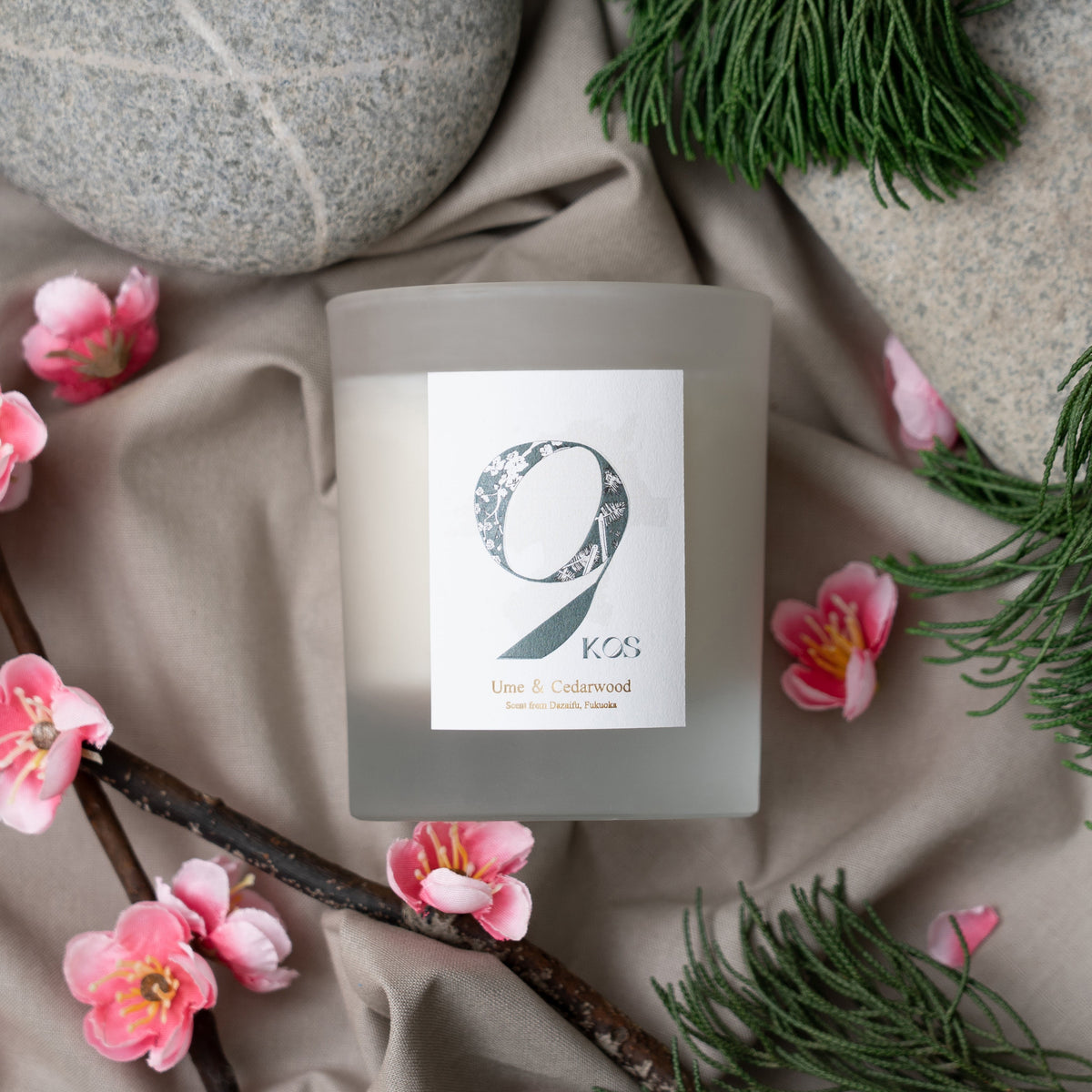 9KOS Japanese scented candle Ume & Cedarwood