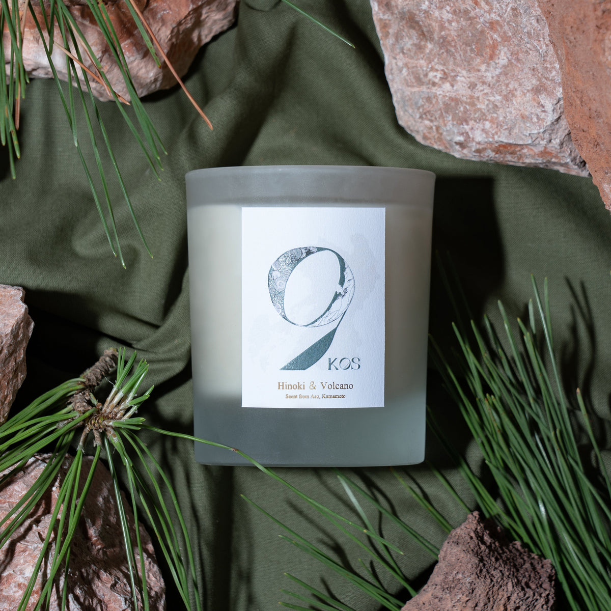 9kos Japanese candle Hinoki & Volcano