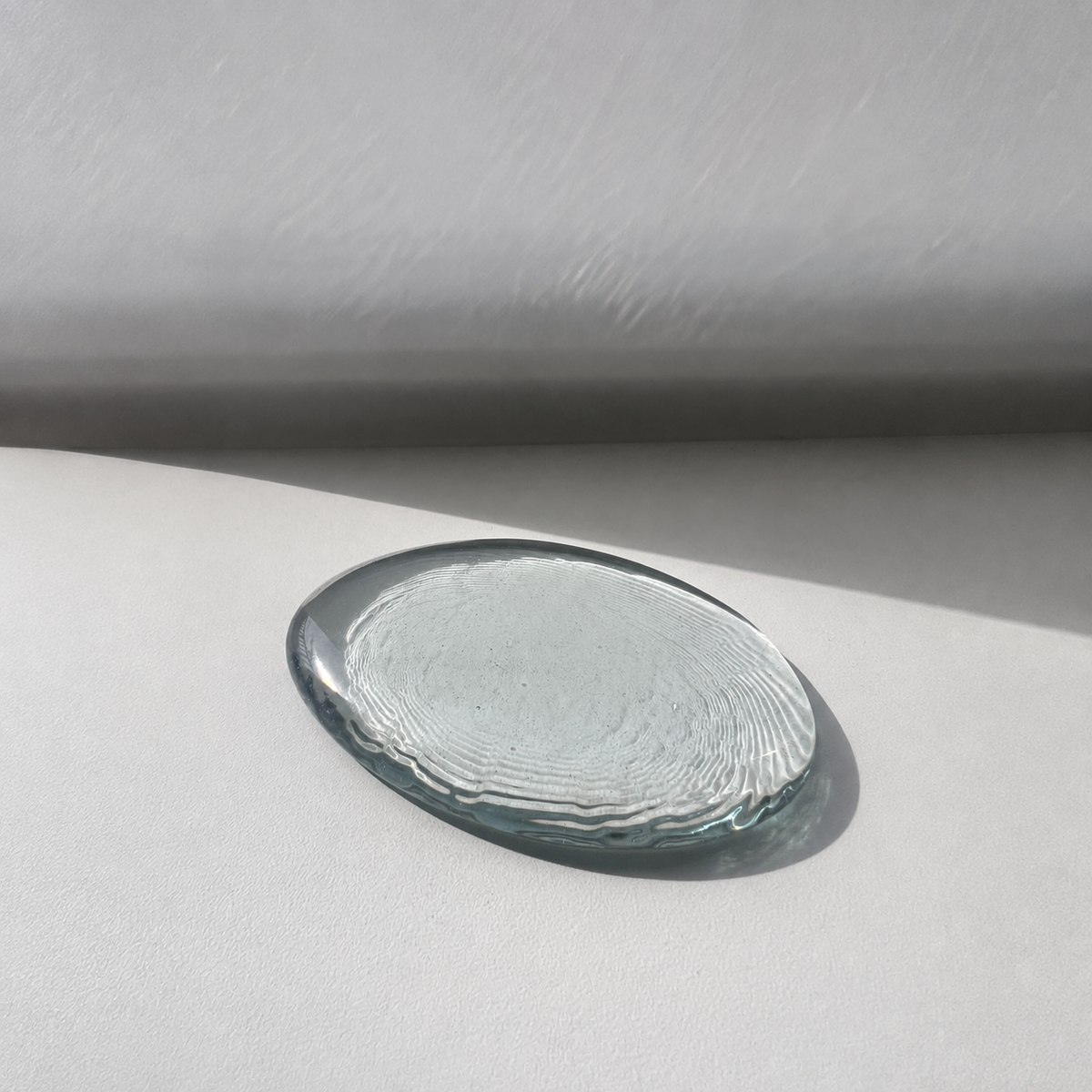glass decorative plate blue gray side