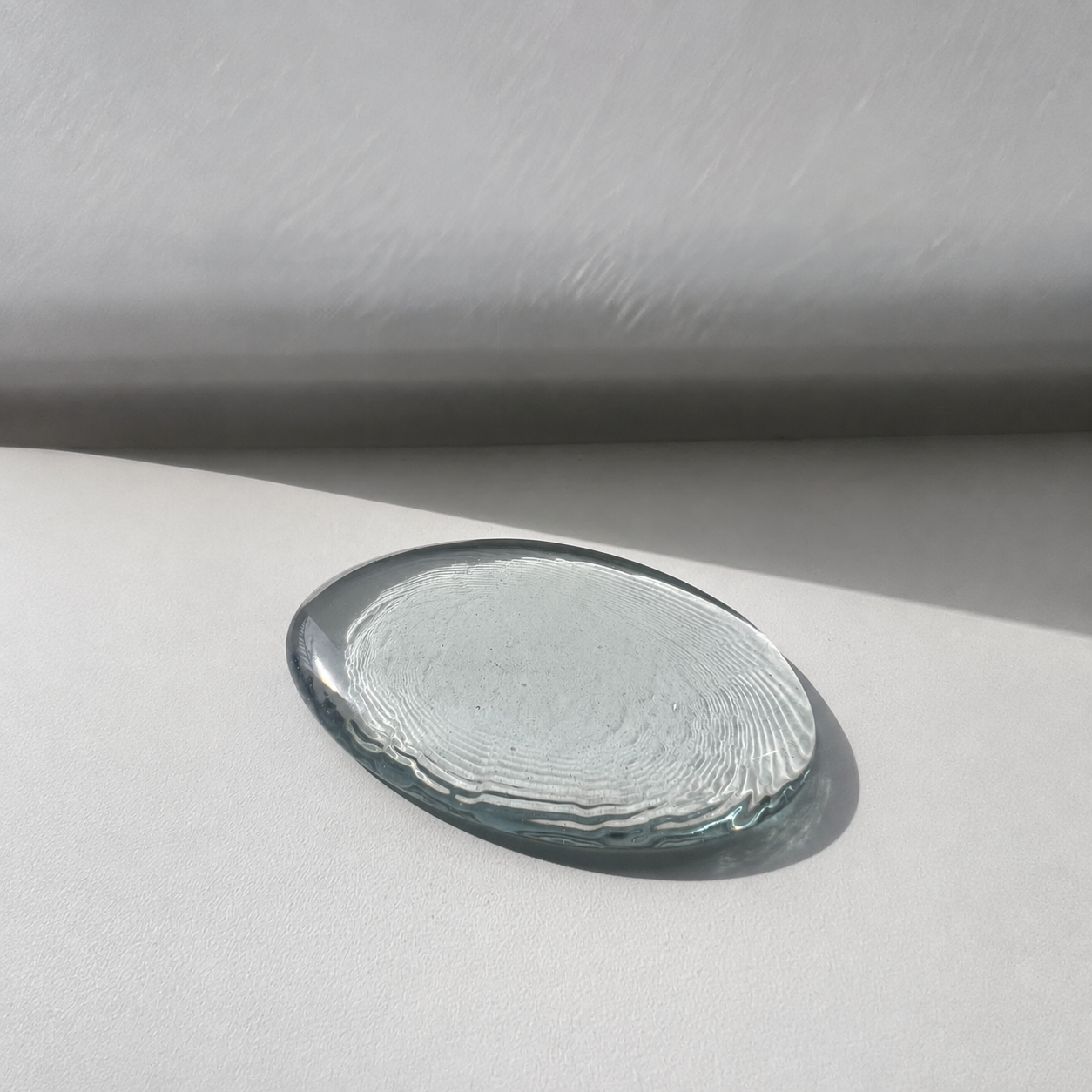 glass decorative plate blue gray side